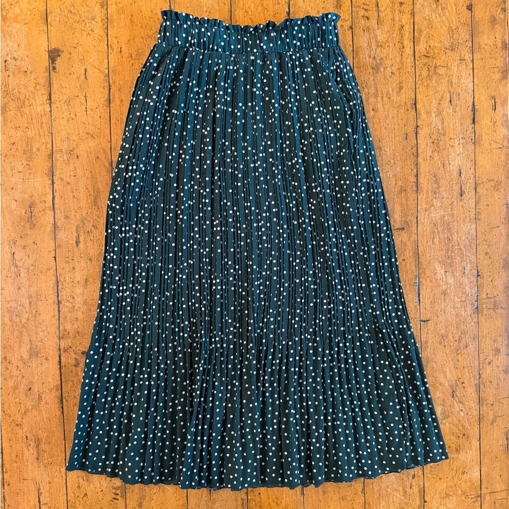 Polka Dot Pleated Midi Skirt with Pockets